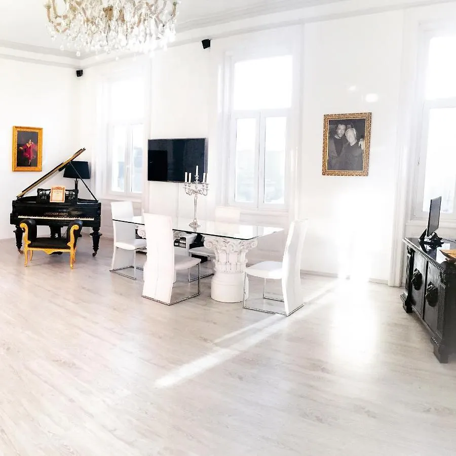 Budapest Eye Presidential With Jacuzzi & Sauna Apartman