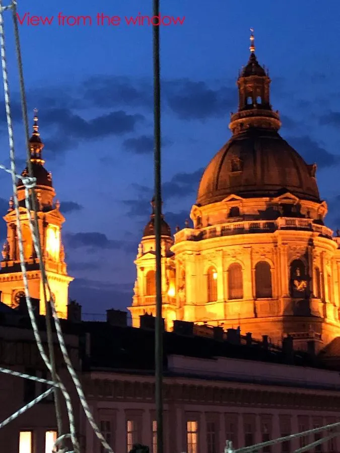Budapest Eye Presidential With Jacuzzi & Sauna